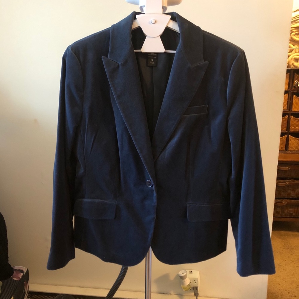 Blue velvet blazer